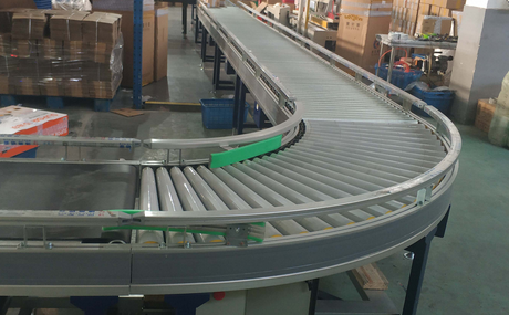 輸送機(jī)按輸送機(jī)結(jié)構(gòu)形式分有哪幾種？